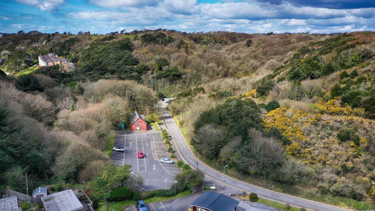 Caswell Beach Chalet 70 Located In Gower Peninsula 斯旺西 外观 照片