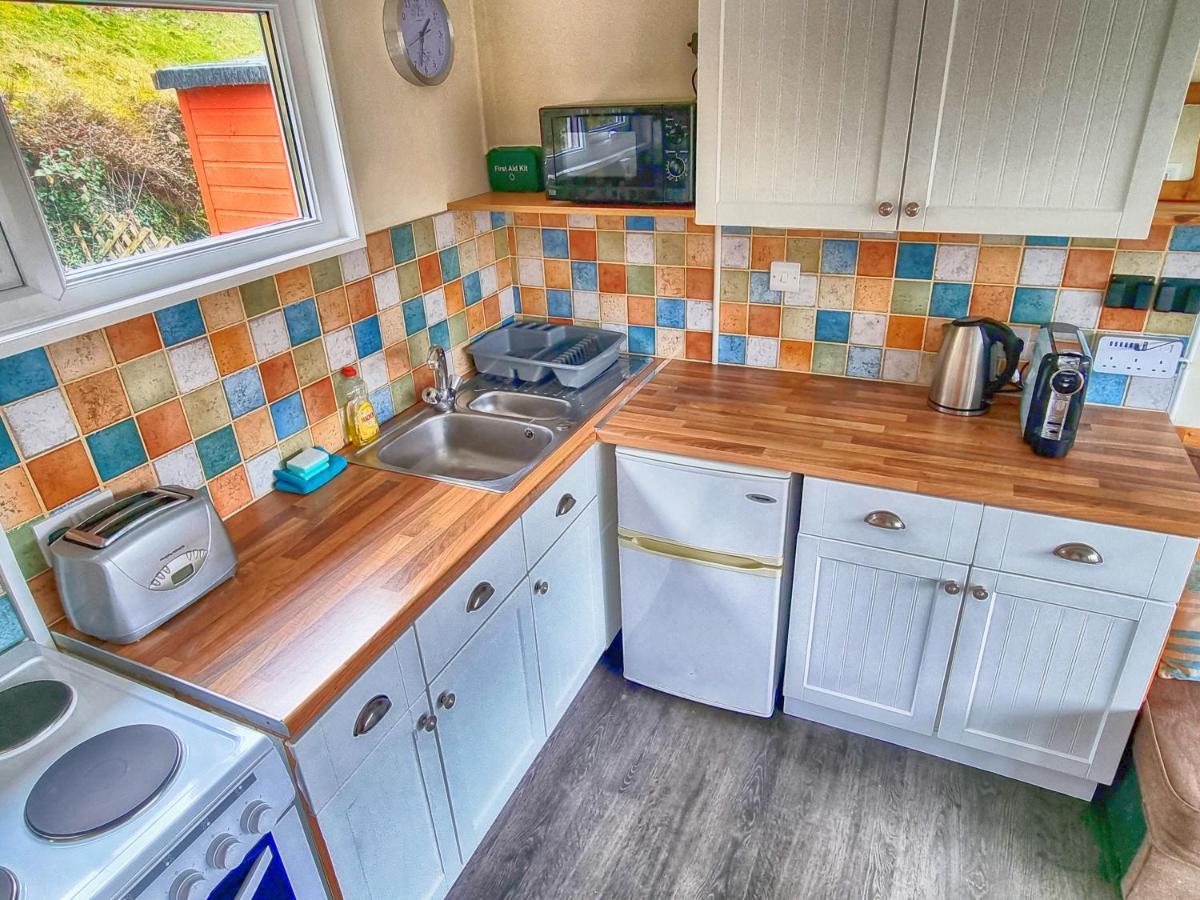 Caswell Beach Chalet 70 Located In Gower Peninsula 斯旺西 外观 照片