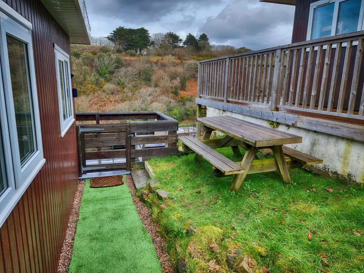 Caswell Beach Chalet 70 Located In Gower Peninsula 斯旺西 外观 照片