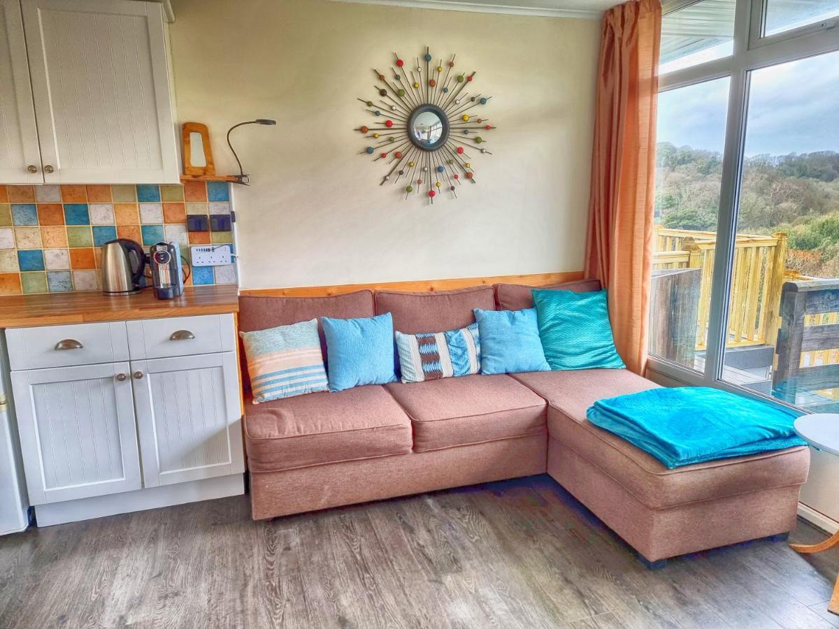 Caswell Beach Chalet 70 Located In Gower Peninsula 斯旺西 外观 照片
